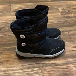 EUC Kids Size 4 Black Snow Boots